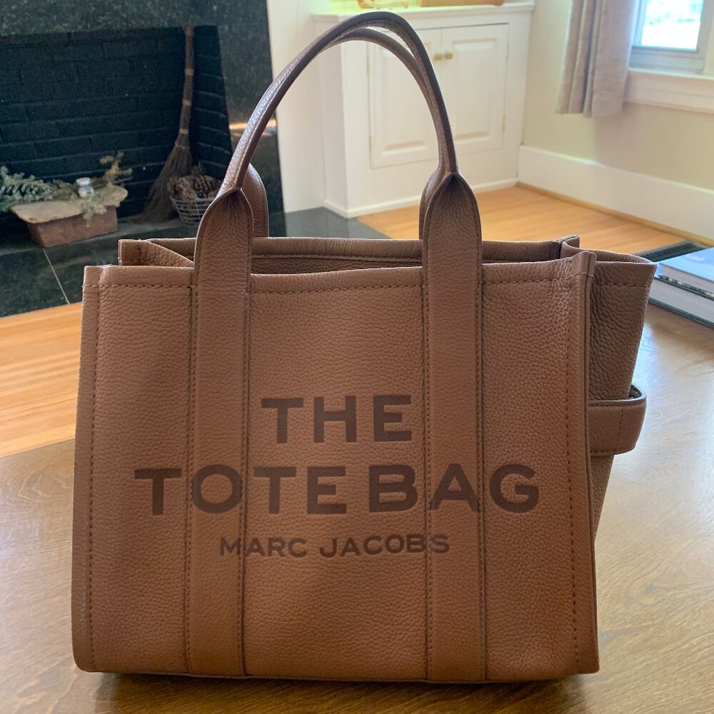 Marc Jacobs "The Tote Bag" - Medium, Brown Leather